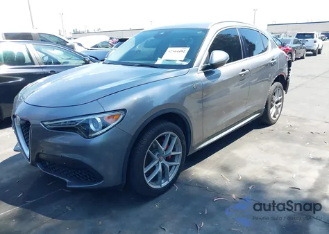 2018 Alfa Romeo Stelvio Awd z USA, uszkodzony, nr VIN ZASFAKAN1J7B91604